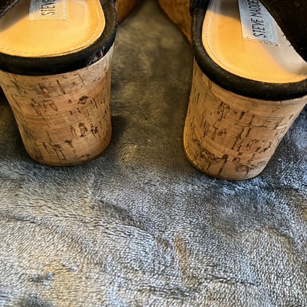 Steve Madden 9 black wedge sandals